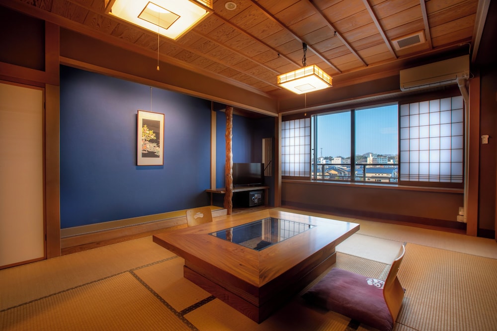 金沢の宿　由屋るる犀々 小松