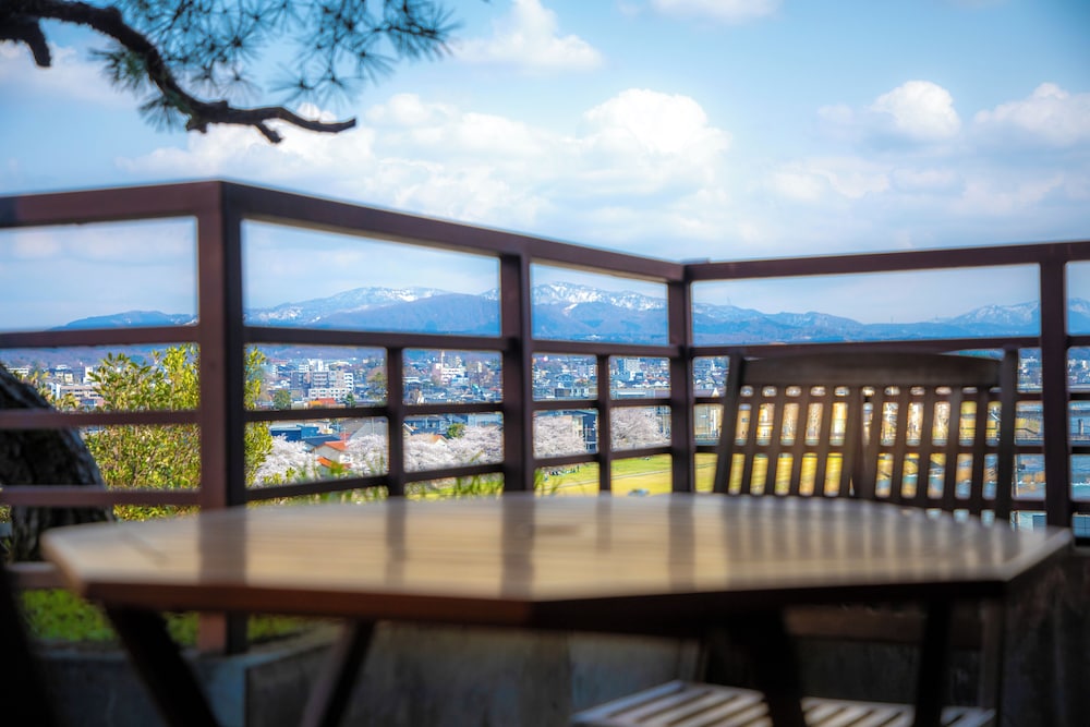 金沢の宿　由屋るる犀々 小松