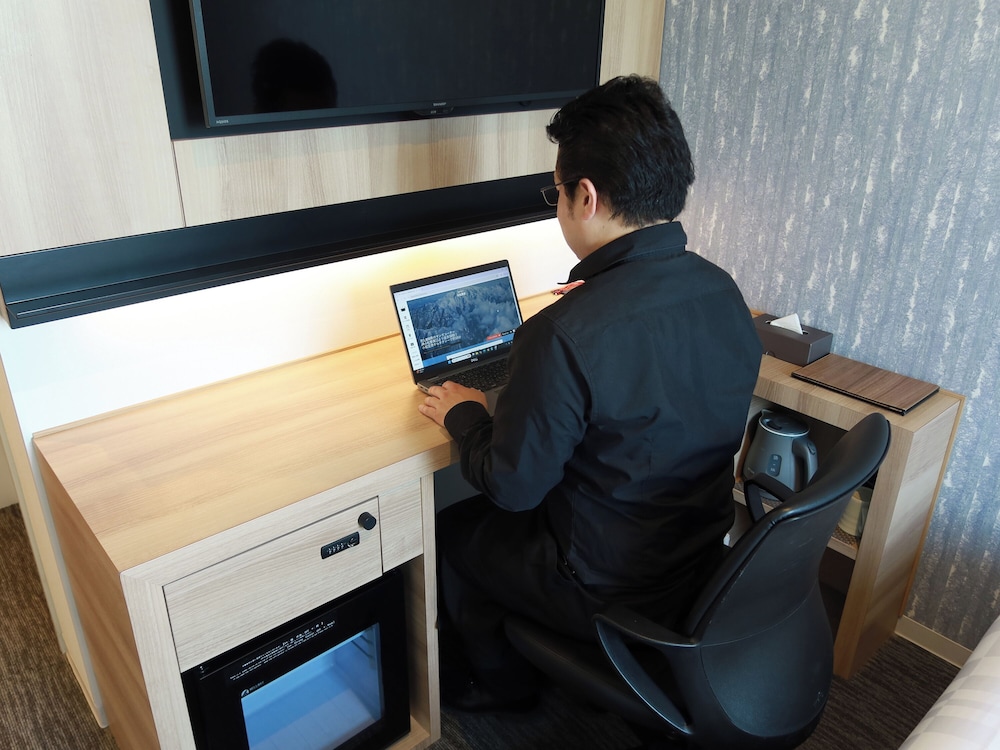 変なホテル 小松駅前 小松