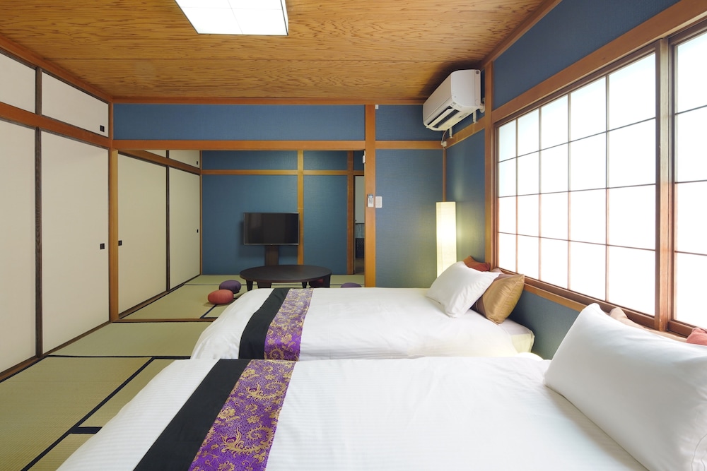 KANAZAWA STACY ANNEX 小松