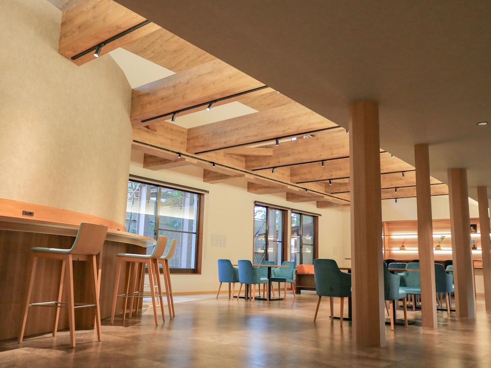 あわづ温泉喜多八 小松