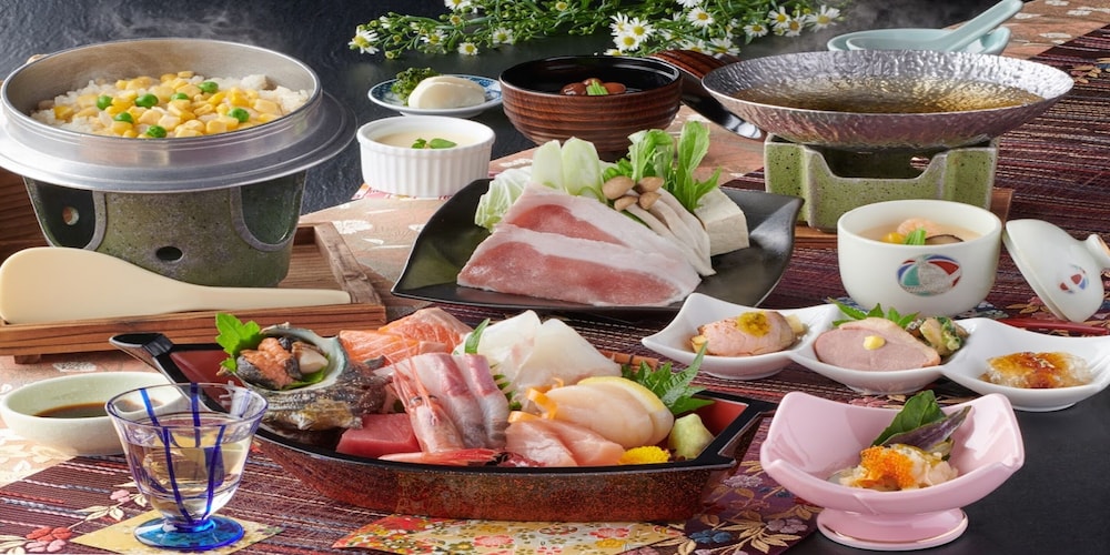 あわづ温泉喜多八 小松