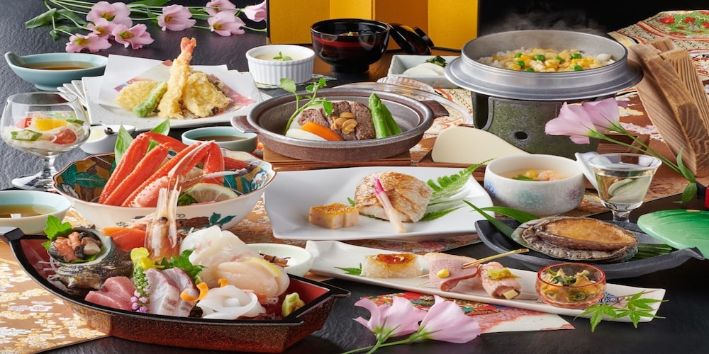 あわづ温泉喜多八 小松