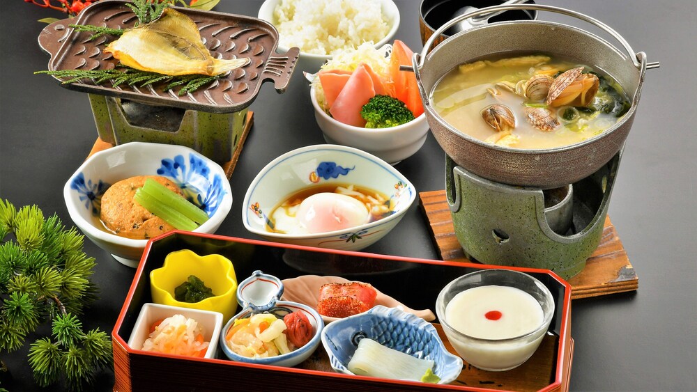 あわづ温泉喜多八 小松