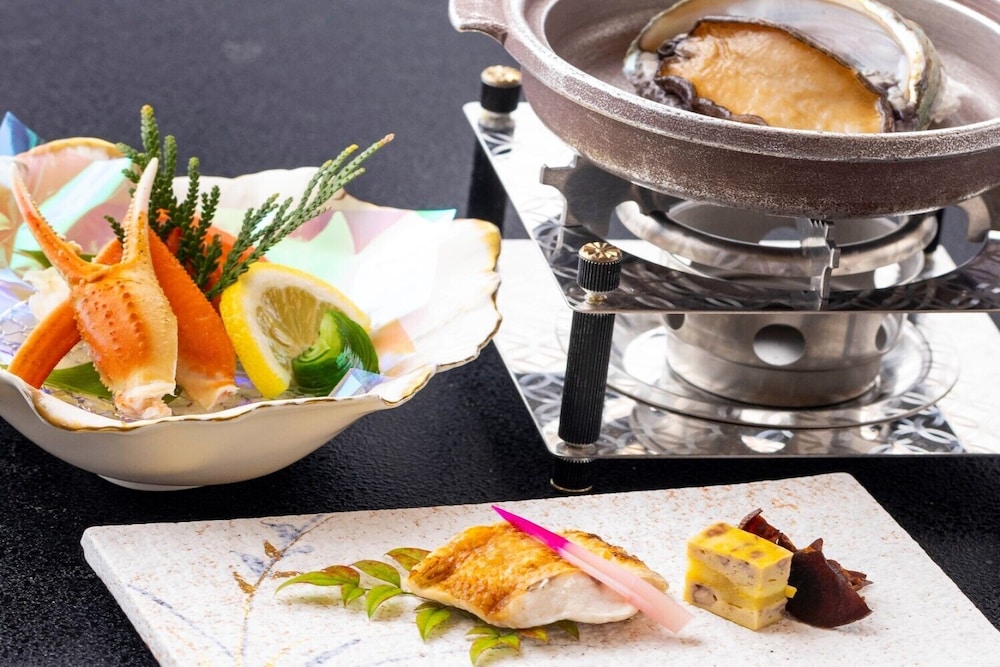 あわづ温泉喜多八 小松