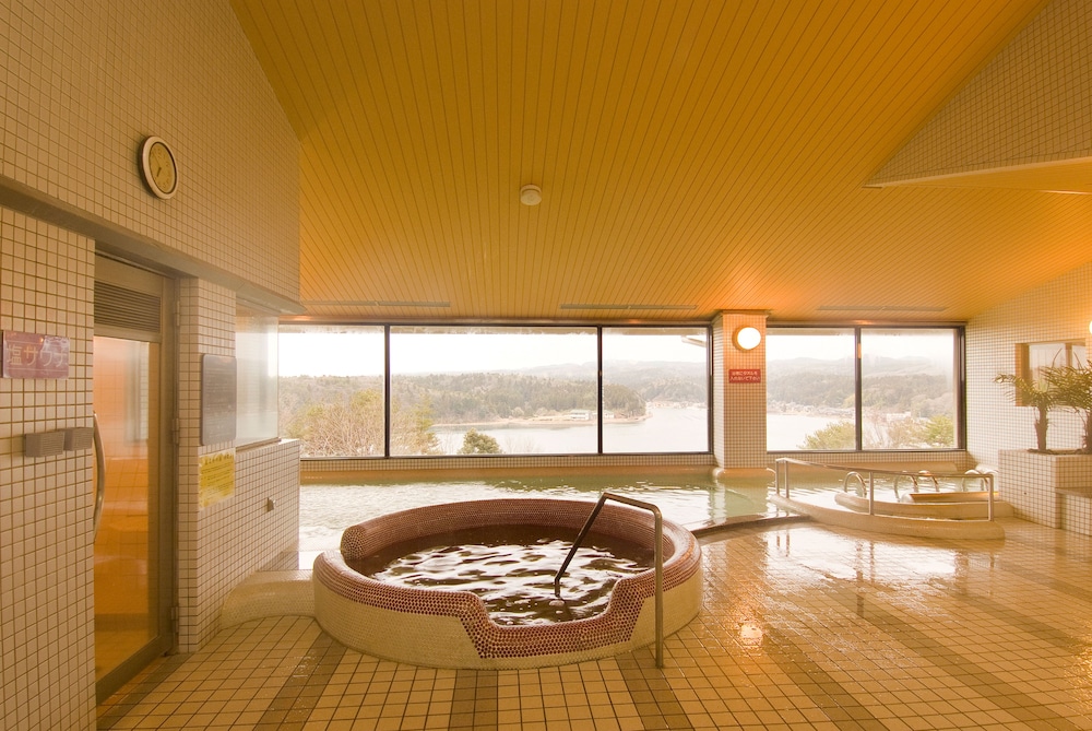 能登牡蠣の宿 キャッスル真名井 小松