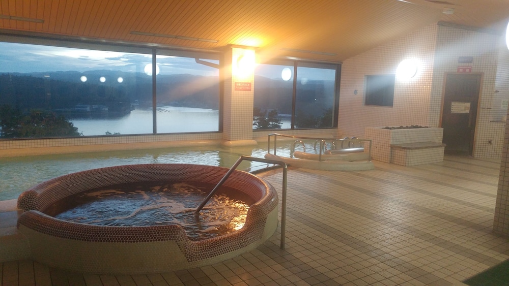 能登牡蠣の宿 キャッスル真名井 小松