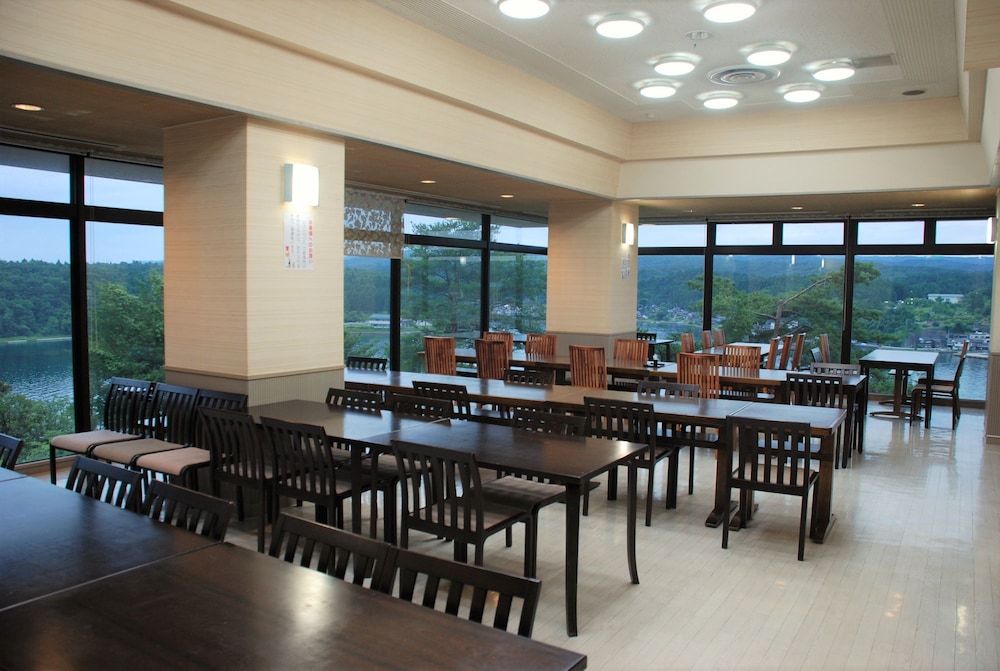 能登牡蠣の宿 キャッスル真名井 小松