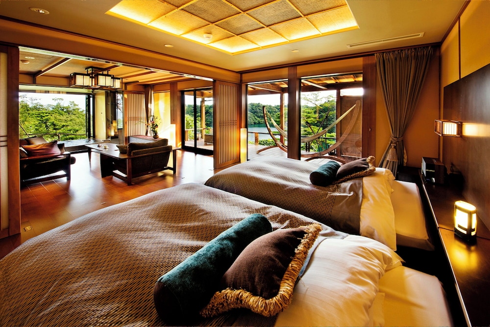 能登 九十九湾百楽荘 小松