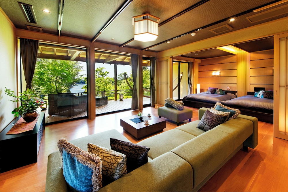 能登 九十九湾百楽荘 小松