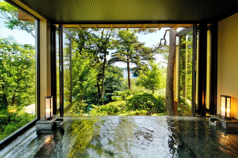 能登 九十九湾百楽荘 小松