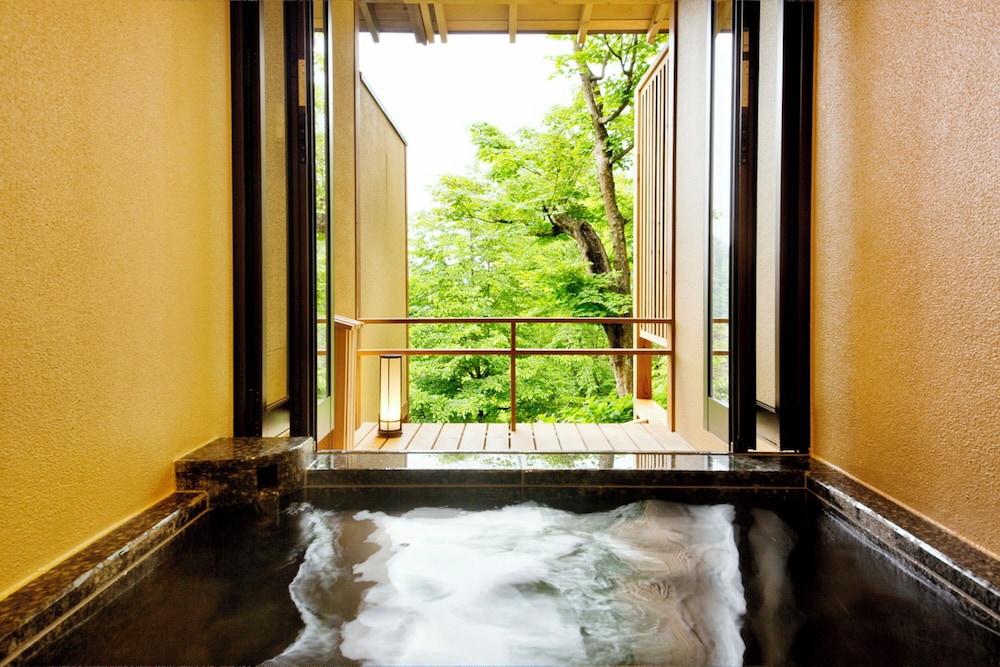 能登 九十九湾百楽荘 小松