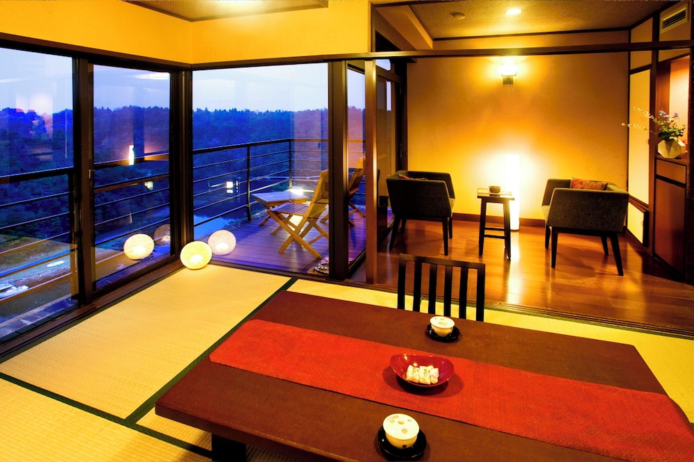 能登 九十九湾百楽荘 小松