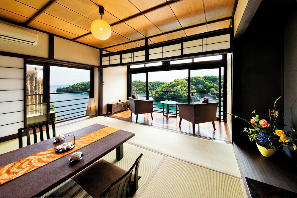 能登 九十九湾百楽荘 小松