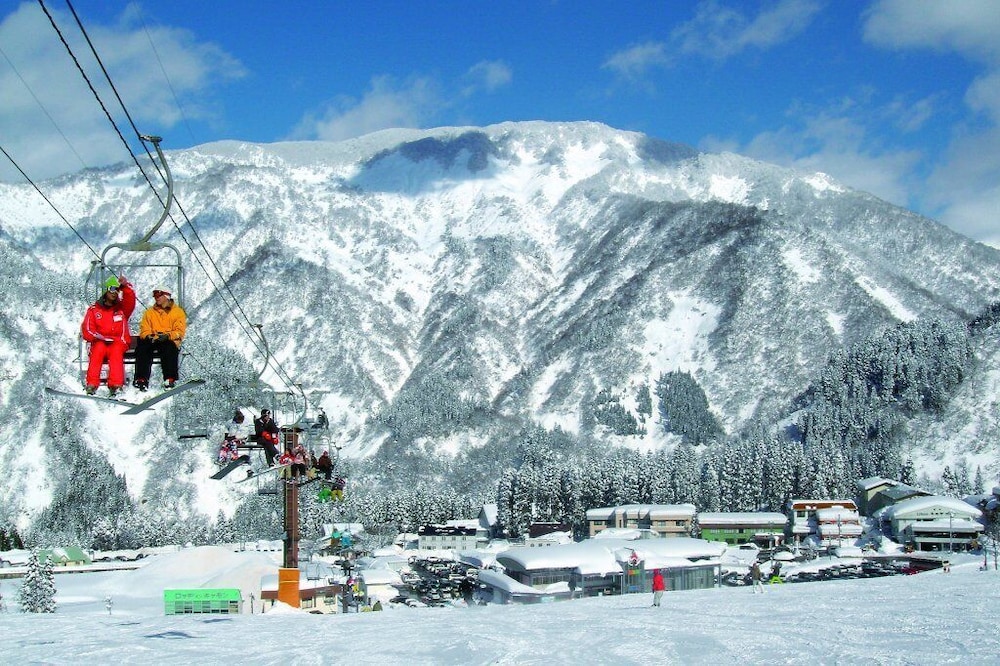 ゲストハウス ユニラ 小松