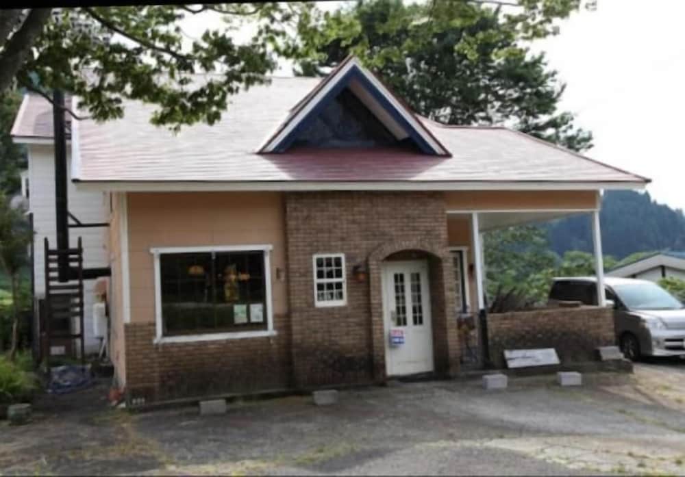 ゲストハウス ユニラ 小松