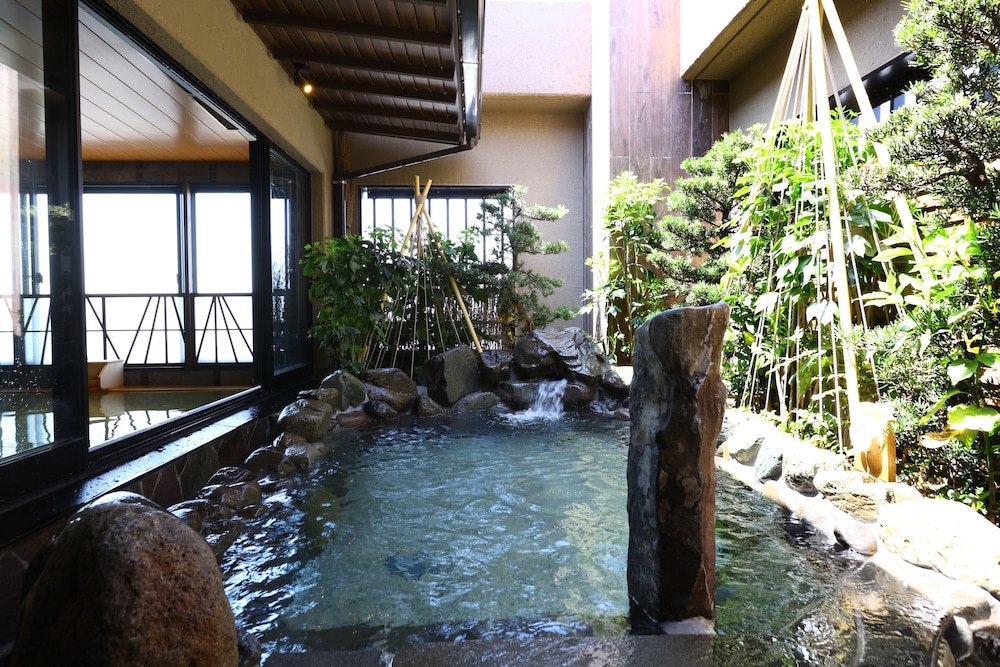 天然温泉 加賀の宝泉 御宿 野乃 金沢 小松