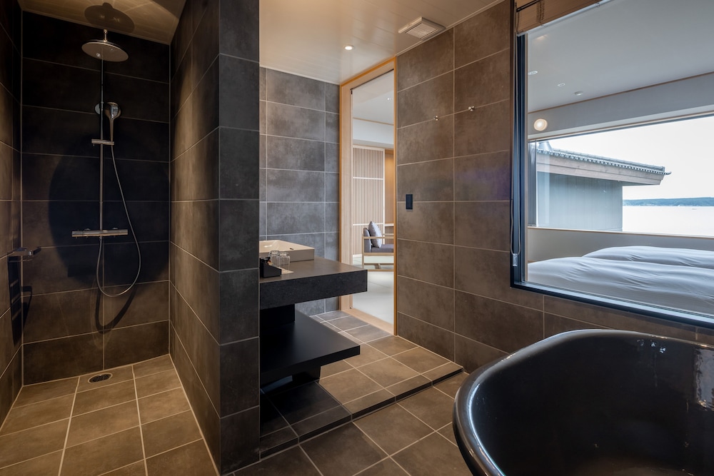 一能登島 HITOTSU NOTOJIMA 小松