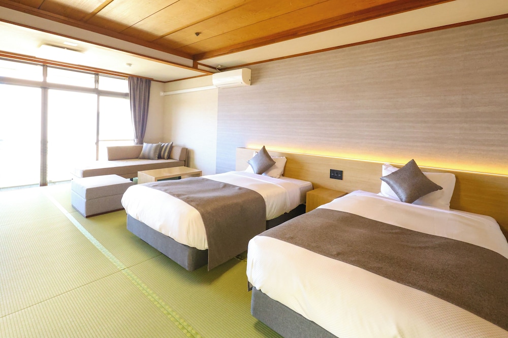 大江戸温泉物語 PREMIUM 山下家 小松