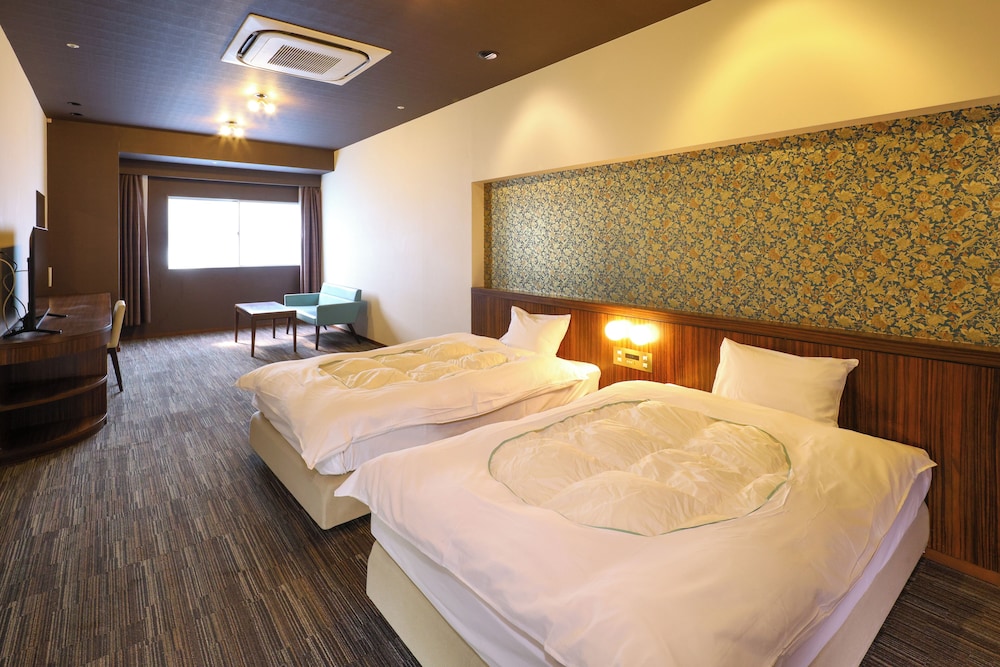 大江戸温泉物語 PREMIUM 山下家 小松