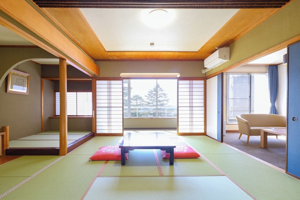 大江戸温泉物語 PREMIUM 山下家 小松