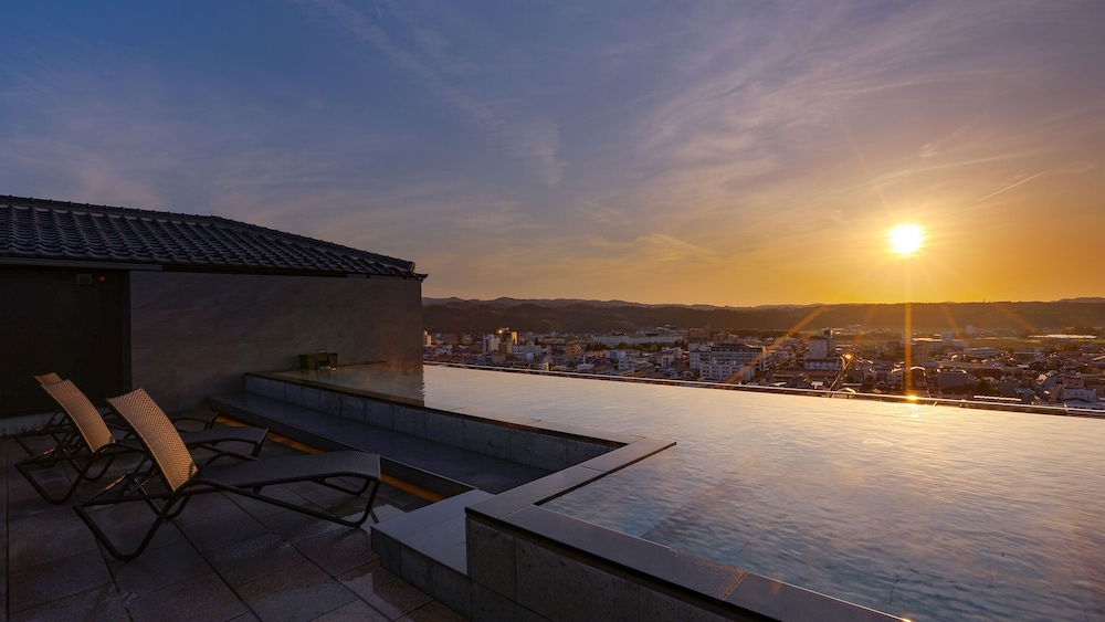 大江戸温泉物語 PREMIUM 山下家 小松