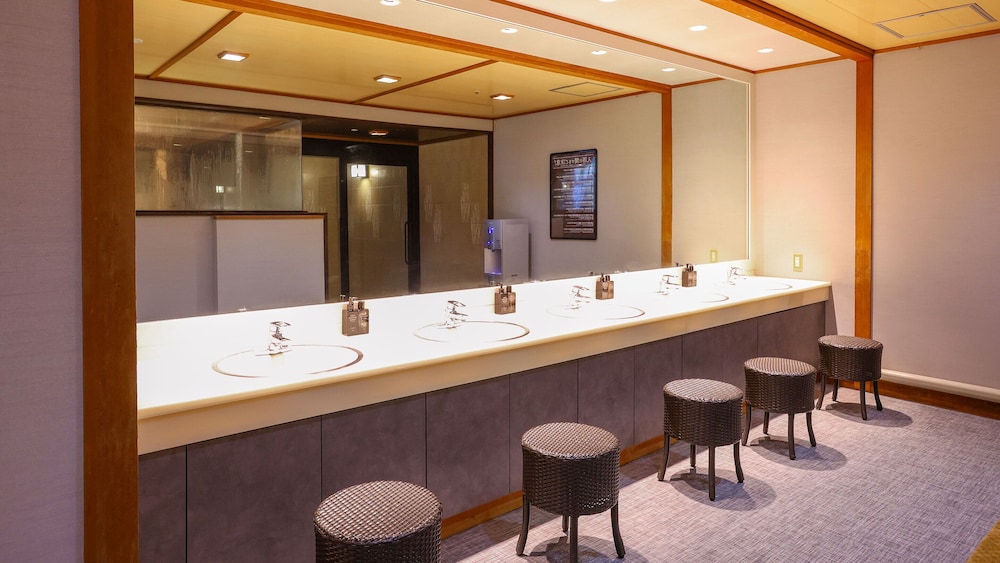 大江戸温泉物語 PREMIUM 山下家 小松