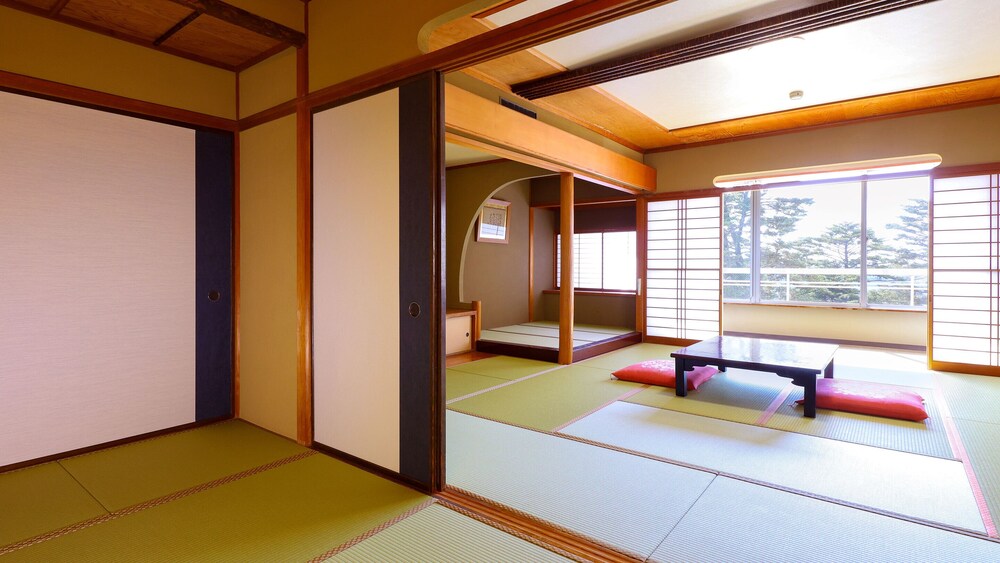 大江戸温泉物語 PREMIUM 山下家 小松