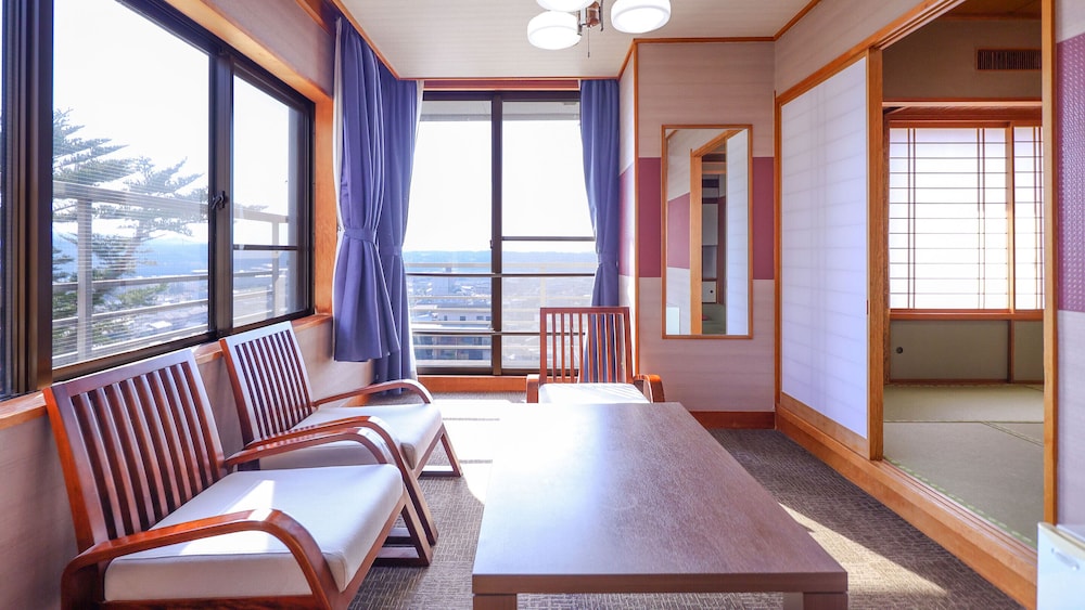 大江戸温泉物語 PREMIUM 山下家 小松