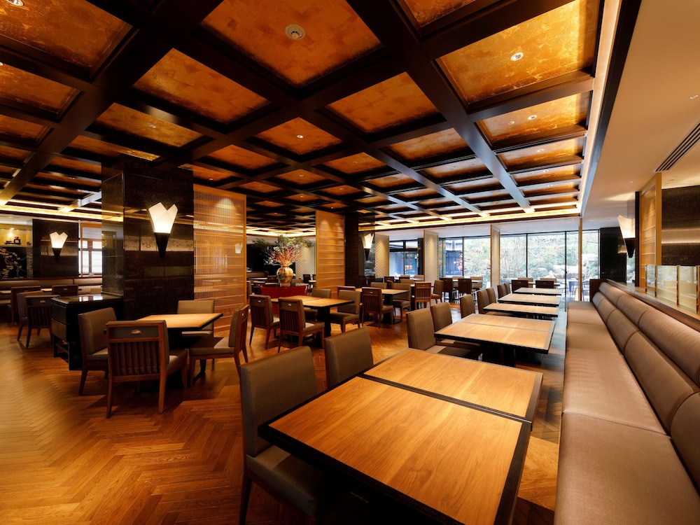 ザ ホテル山楽 金沢 小松