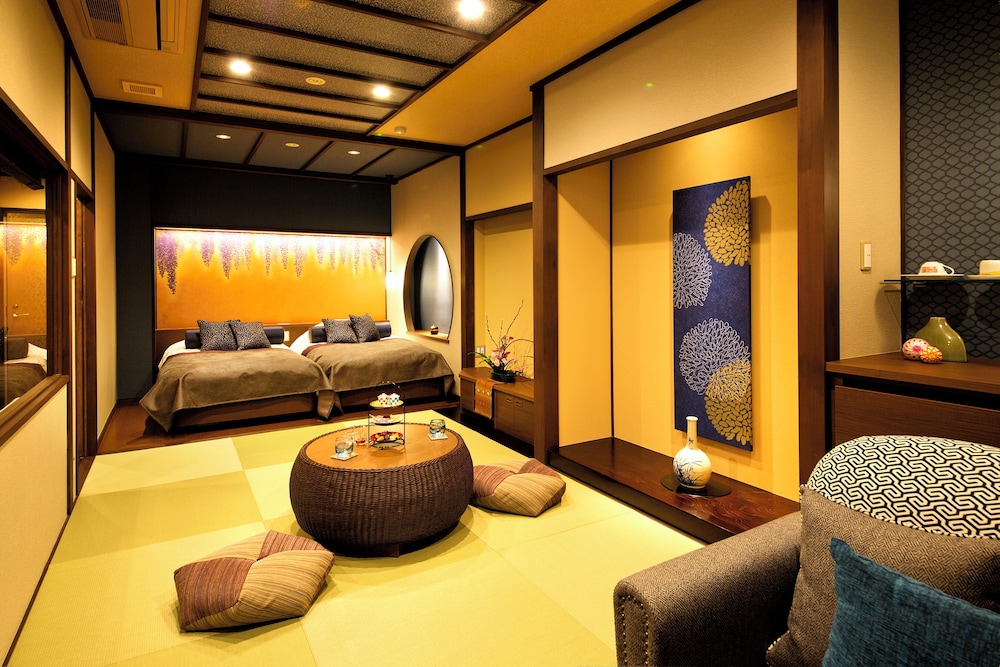 金澤湯涌温泉 百楽荘 小松