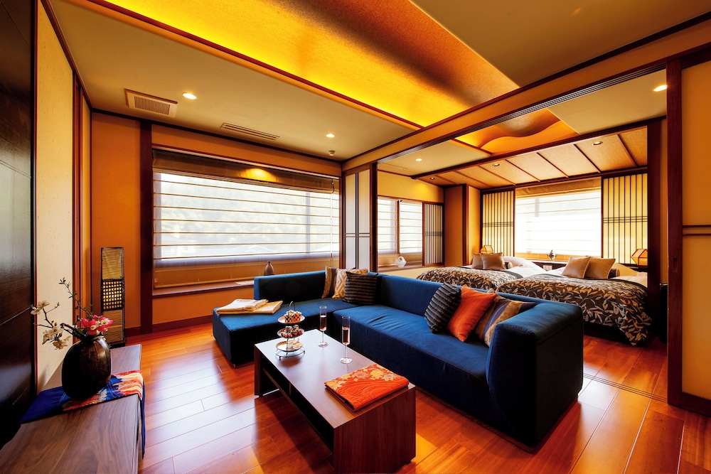 金澤湯涌温泉 百楽荘 小松