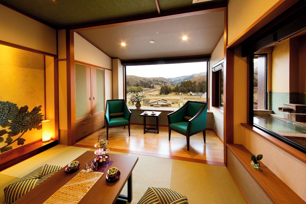 金澤湯涌温泉 百楽荘 小松