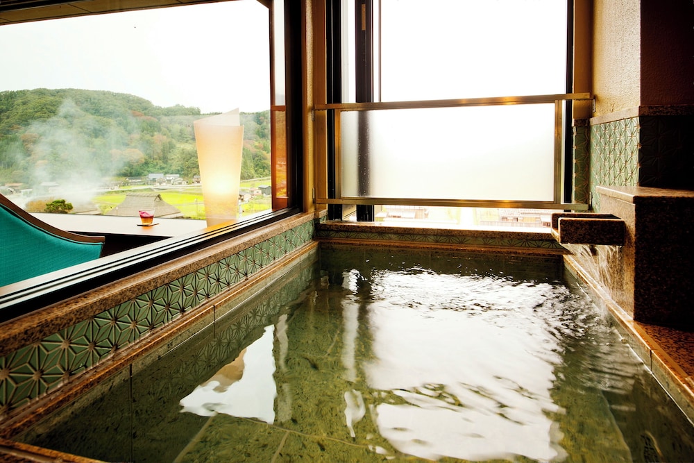 金澤湯涌温泉 百楽荘 小松