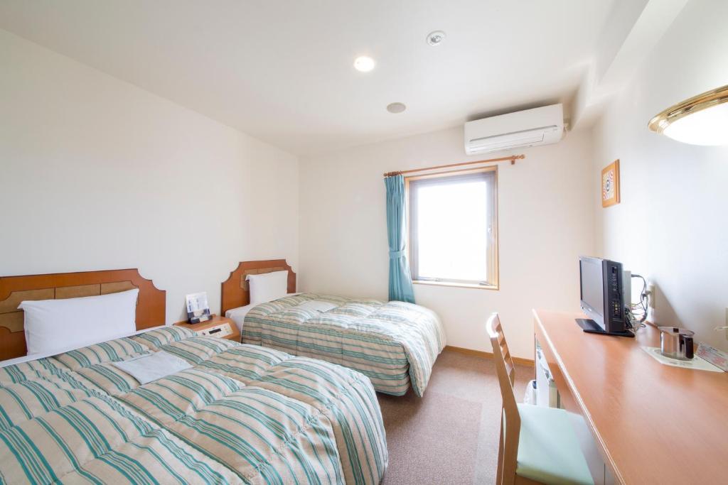 ハイパーホテル小松 小松