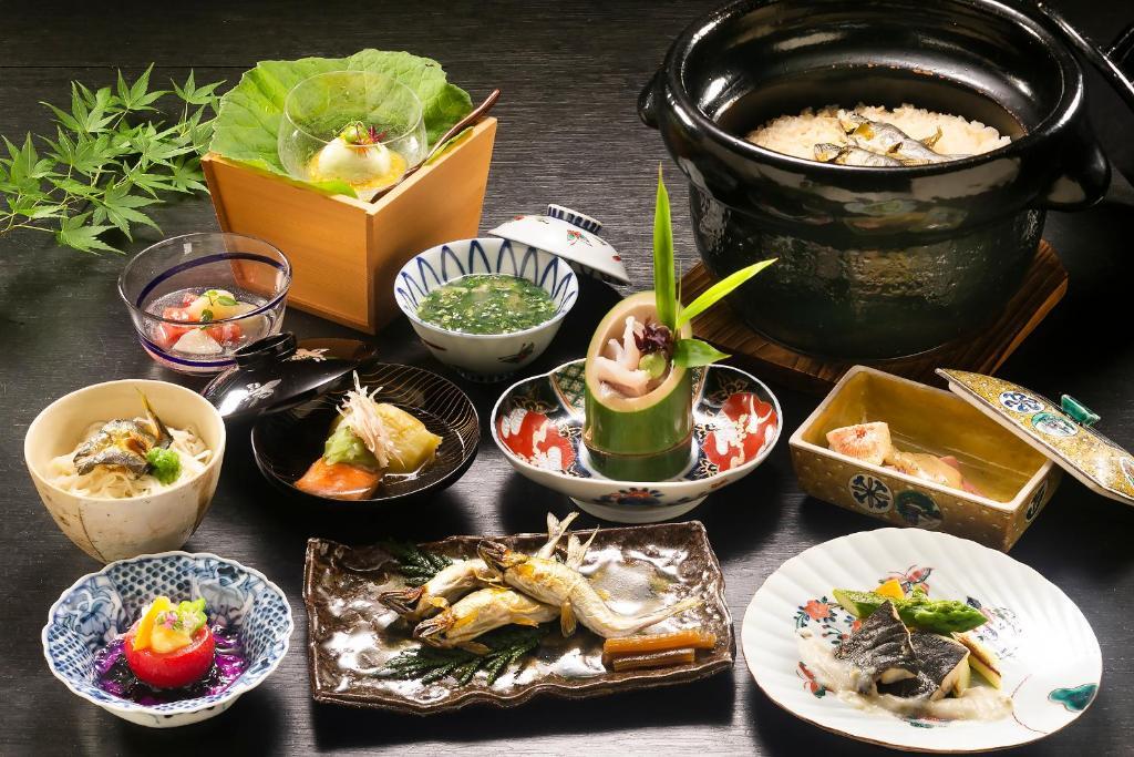 川魚・山菜料理　和田屋 小松