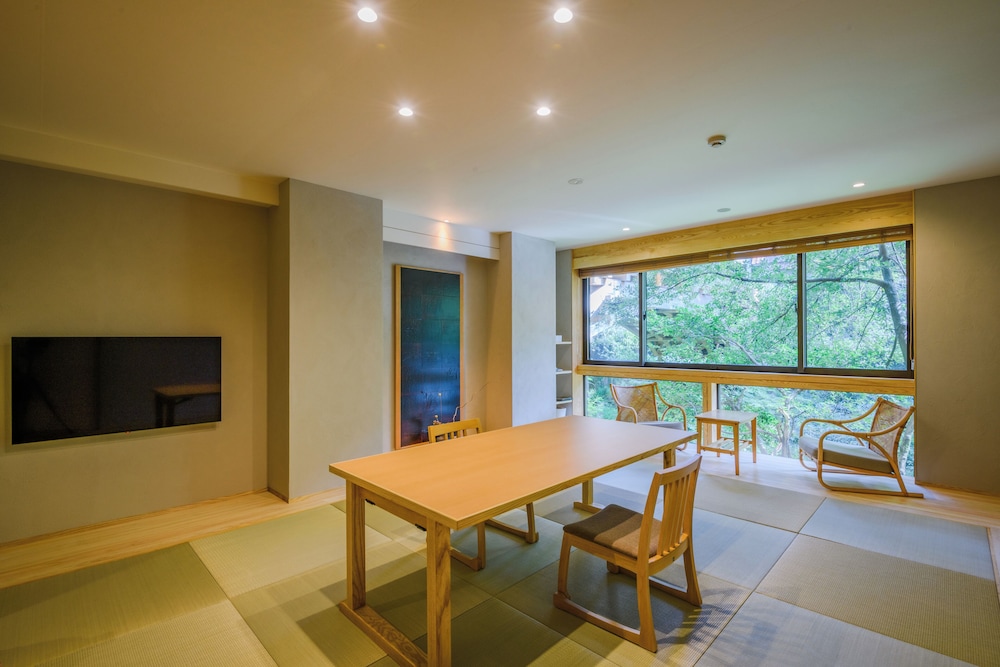 みやこわすれの宿 こおろぎ楼 小松