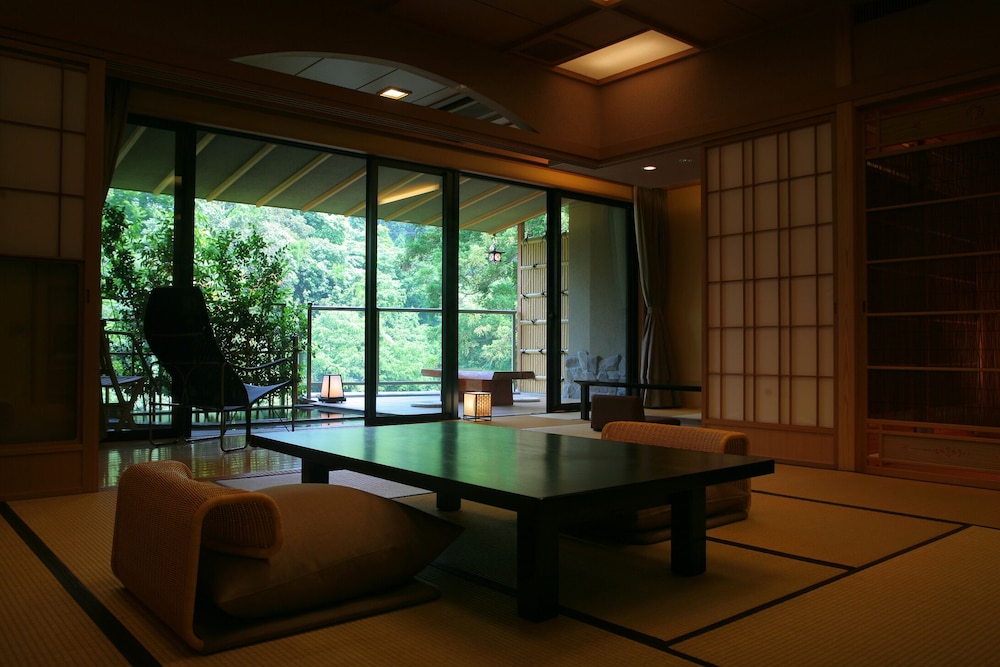 みやこわすれの宿 こおろぎ楼 小松