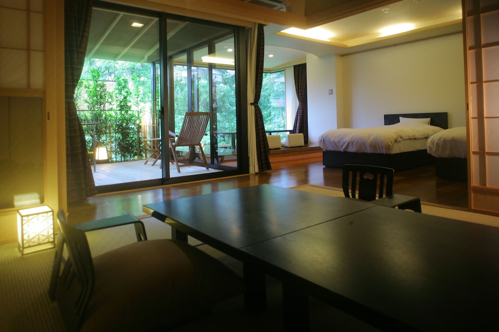 みやこわすれの宿 こおろぎ楼 小松