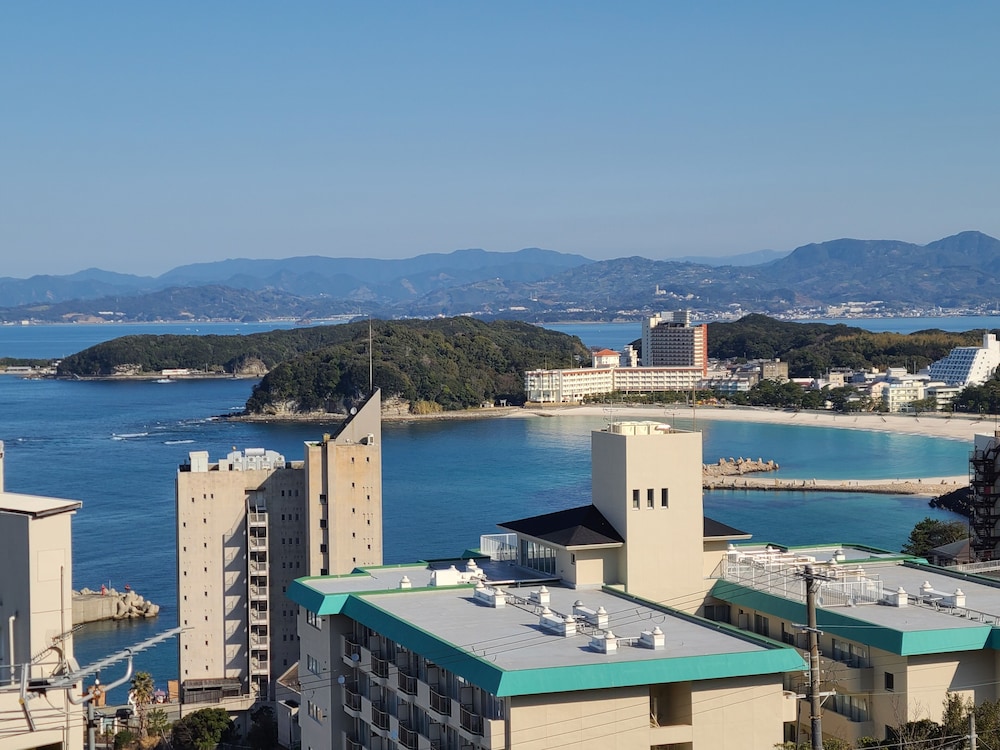 THE HILLS 白浜 南紀白浜