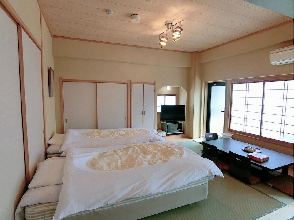 民宿 INN しらはま 駅の宿 南紀白浜