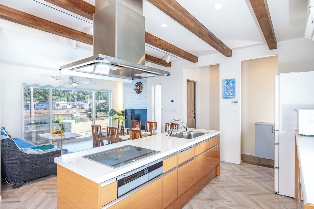 DAIKYO SHIRAHAMA CONDOMINIUM 南紀白浜