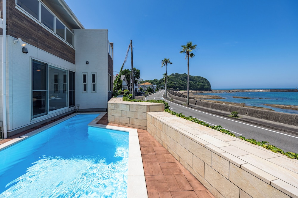 DAIKYO SHIRAHAMA CONDOMINIUM 南紀白浜