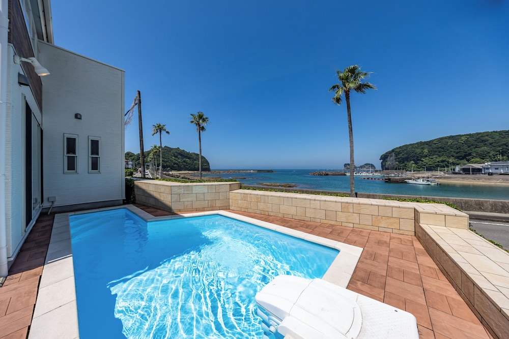 DAIKYO SHIRAHAMA CONDOMINIUM 南紀白浜
