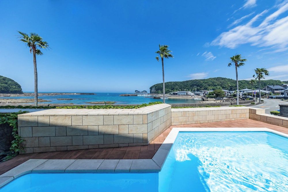 DAIKYO SHIRAHAMA CONDOMINIUM 南紀白浜