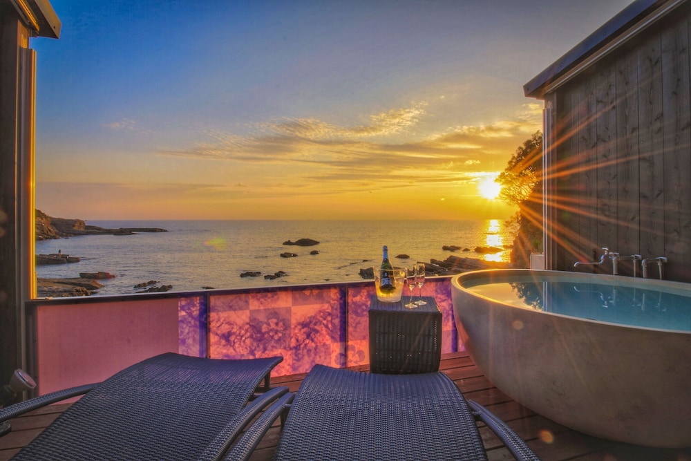 XYZ PRIVATE SPA AND SEASIDE RESORT 南紀白浜