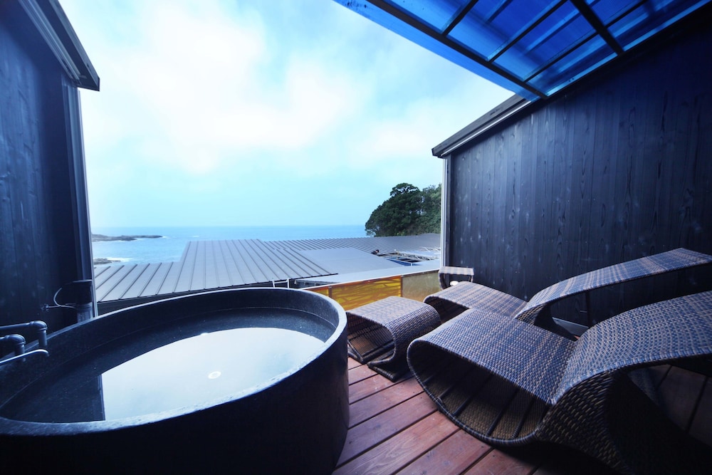 XYZ PRIVATE SPA AND SEASIDE RESORT 南紀白浜
