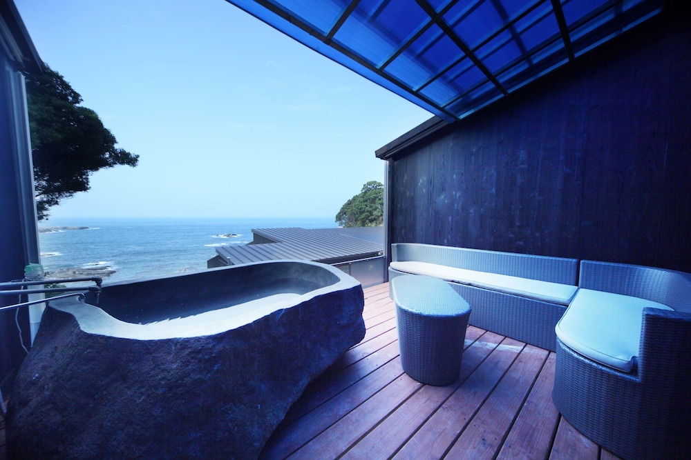 XYZ PRIVATE SPA AND SEASIDE RESORT 南紀白浜