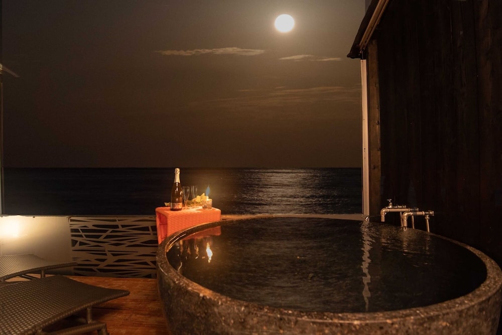 XYZ PRIVATE SPA AND SEASIDE RESORT 南紀白浜
