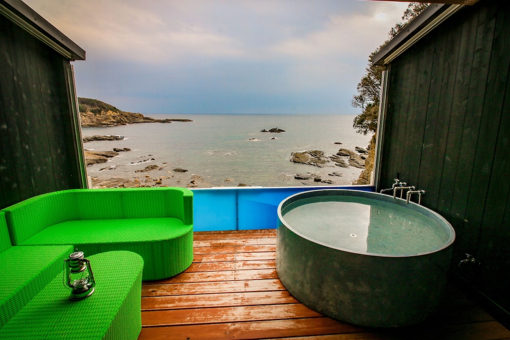 XYZ PRIVATE SPA AND SEASIDE RESORT 南紀白浜